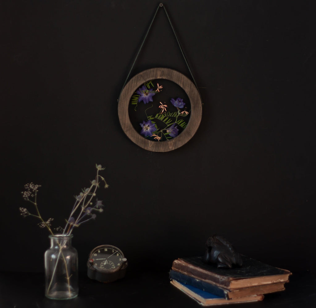 Pressed flower frame d. 9" - Delphinium - Emerald Rabbit